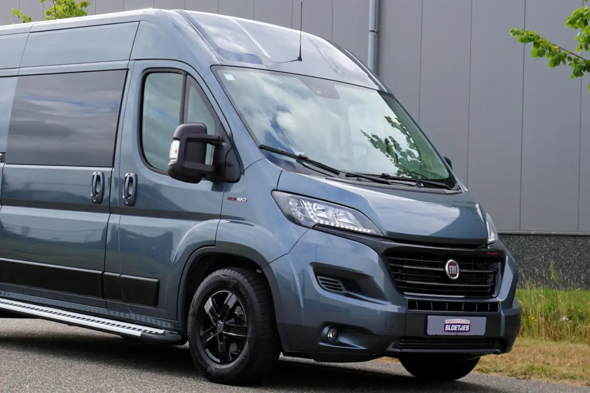 35H 2.3 MultiJet L2H2 Automaat |180 pk |Metallic |1e eigenaar |Topstaat |Camera |Cruise |Navi |Climate control |BPM vrij |EURO6D |Meegespoten voorbumper |LED dagrijverlichting