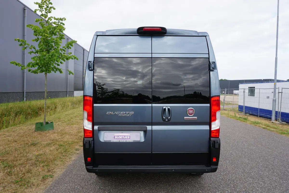 35H 2.3 MultiJet L2H2 Automaat |180 pk |Metallic |1e eigenaar |Topstaat |Camera |Cruise |Navi |Climate control |BPM vrij |EURO6D |Meegespoten voorbumper |LED dagrijverlichting