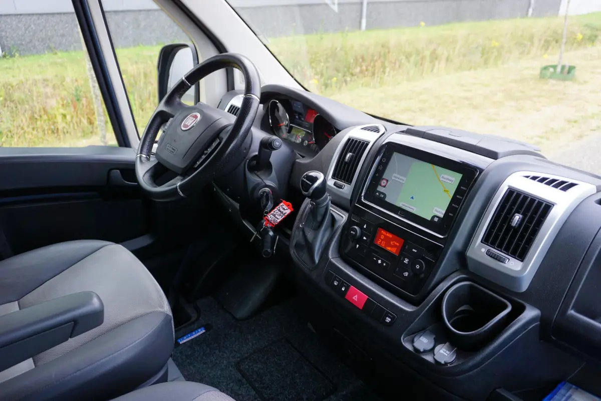 35H 2.3 MultiJet L2H2 Automaat |180 pk |Metallic |1e eigenaar |Topstaat |Camera |Cruise |Navi |Climate control |BPM vrij |EURO6D |Meegespoten voorbumper |LED dagrijverlichting
