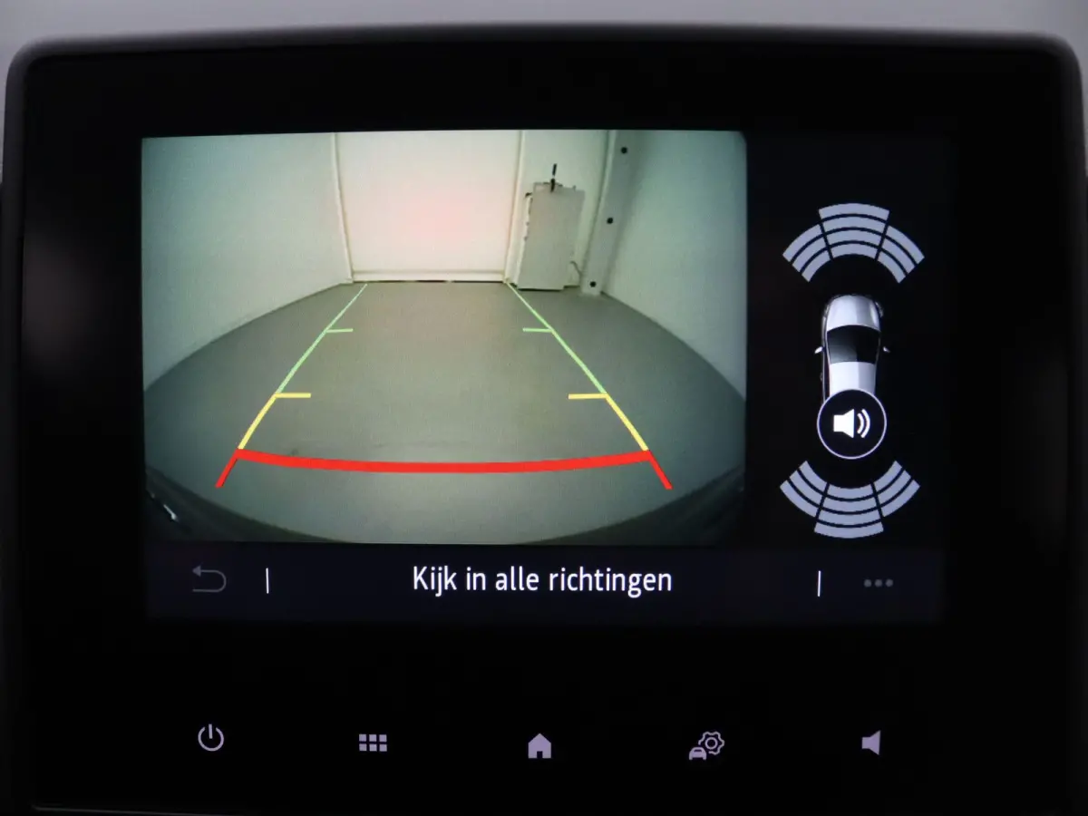 143pk HEV Intense Apple Carplay/Android Auto | Climate