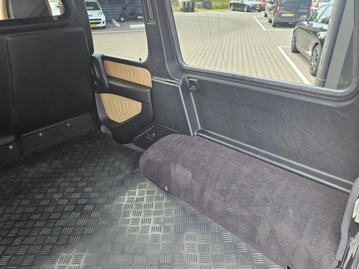 350 BLUETEC 211PK | Distronic | Schuif/kantel dak | Designo | Stoelverwarming/verkoeling | Stuurverw. | Trekhaak | Elek. stoelen + memory | Camera | Standverwarming | Grijs kenteken | Vol |