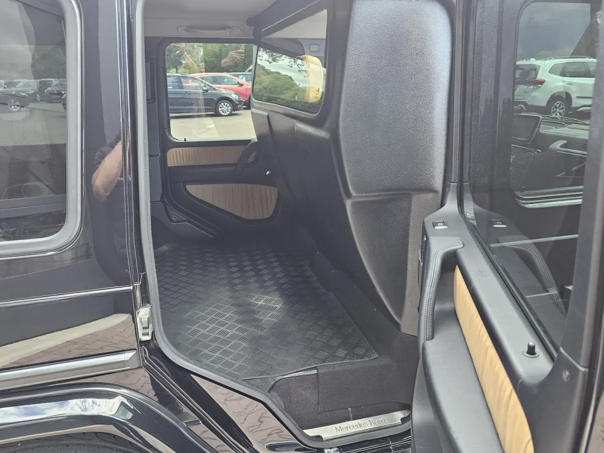 350 BLUETEC 211PK | Distronic | Schuif/kantel dak | Designo | Stoelverwarming/verkoeling | Stuurverw. | Trekhaak | Elek. stoelen + memory | Camera | Standverwarming | Grijs kenteken | Vol |