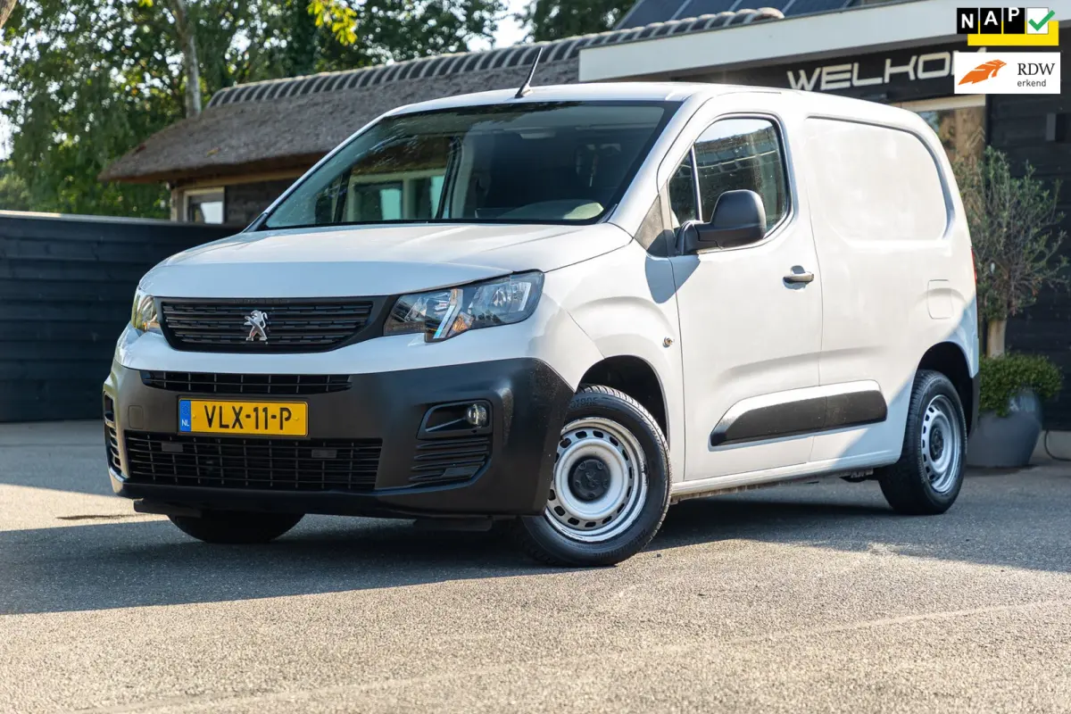 1.2 PureTech 110 PK Premium Airco I Cruise I CarPlay I Android I Parkeersensoren I NAP