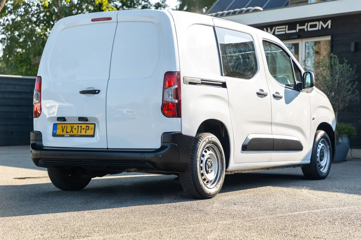 1.2 PureTech 110 PK Premium Airco I Cruise I CarPlay I Android I Parkeersensoren I NAP