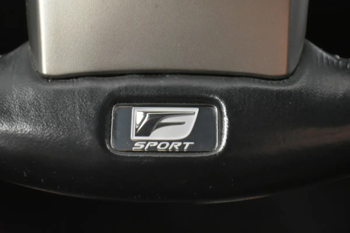 300h F SPORT 10 jaar Lexus garantie | Dodehoek | Keyless | Stoel vent.