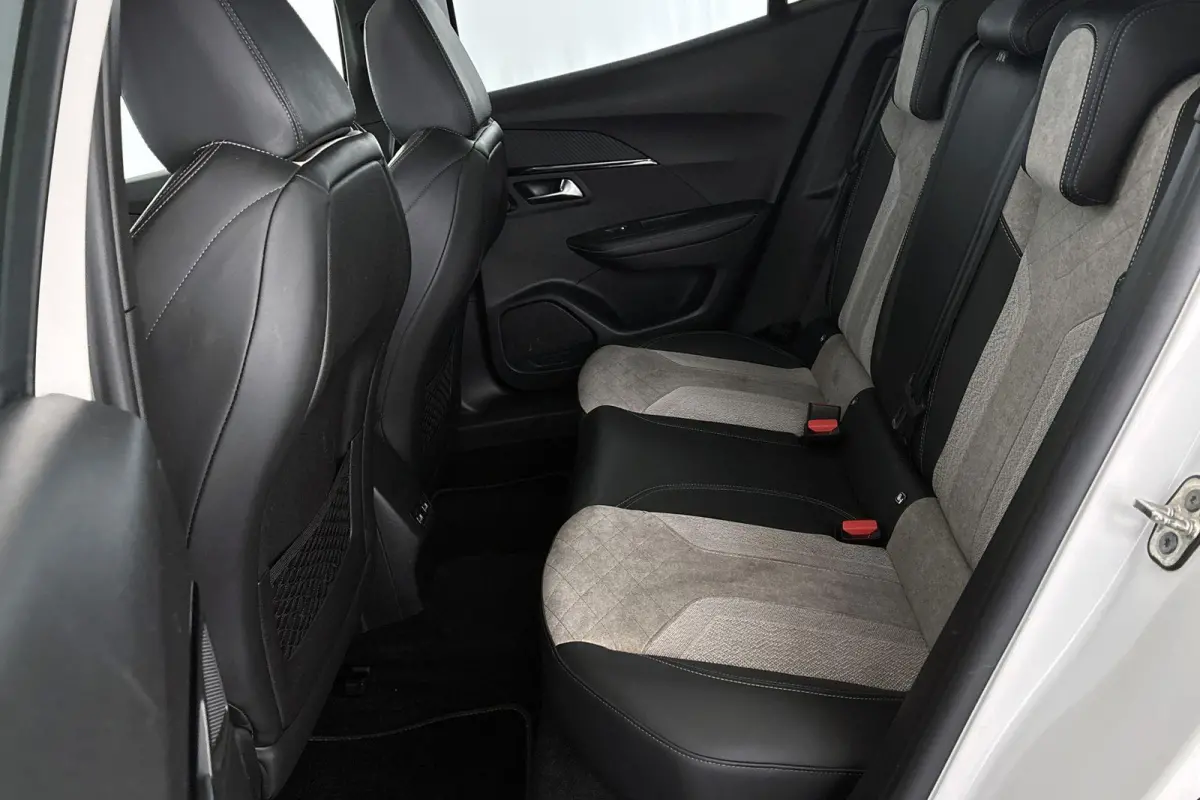 EV GT Pack 50 kWh Panoramadak Adaptieve Cruise Stoelverwarming