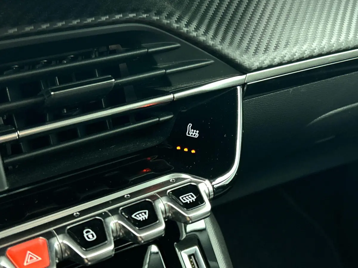 EV Allure Pack 50 kWh | 1ste Eigenaar | Accu 93% | Stoelverwarming | Achteruitrij Camera | Apple Carplay/Android Auto | Climate Control |