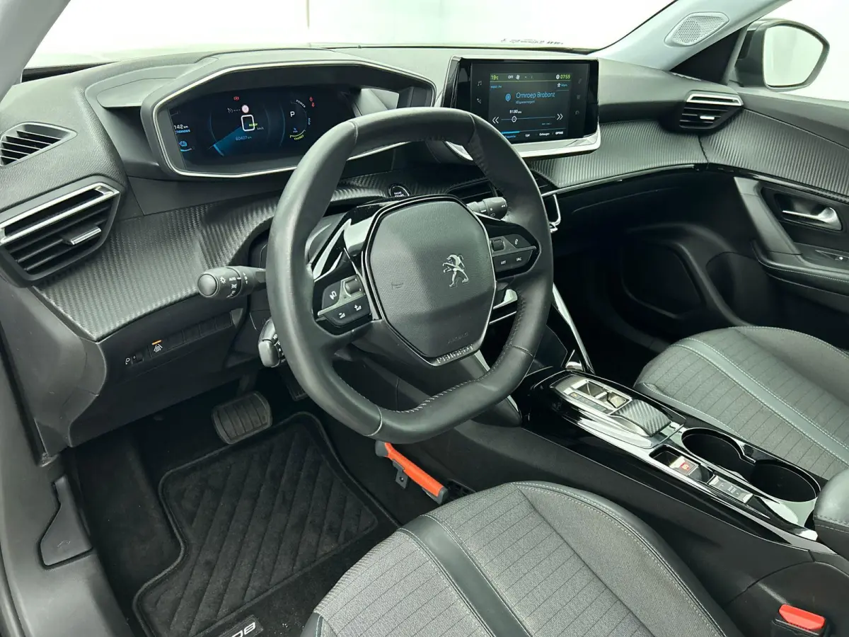 EV Allure Pack 50 kWh | 1ste Eigenaar | Accu 93% | Stoelverwarming | Achteruitrij Camera | Apple Carplay/Android Auto | Climate Control |