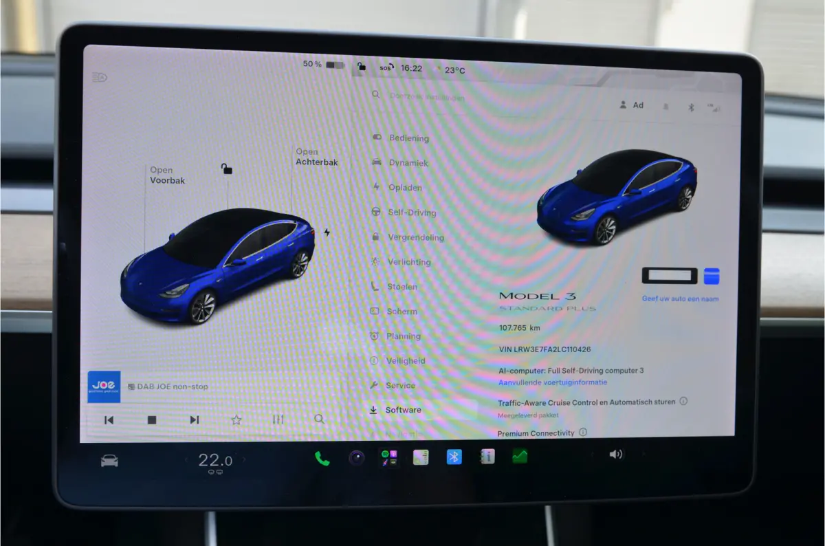 Standard RWD Plus 60 kWh LFP accu, Trekhaak (1.00kg), 19" Alu, AutoPilot3.0