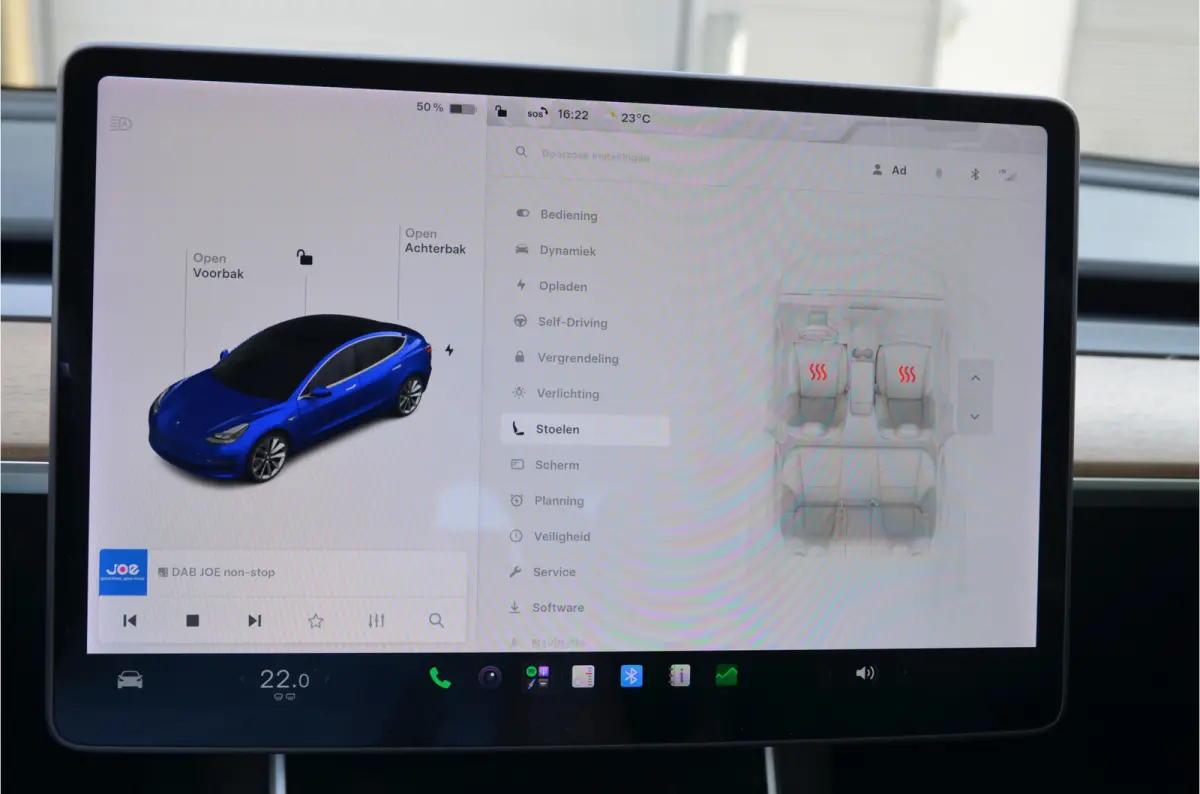 Standard RWD Plus 60 kWh LFP accu, Trekhaak (1.00kg), 19" Alu, AutoPilot3.0