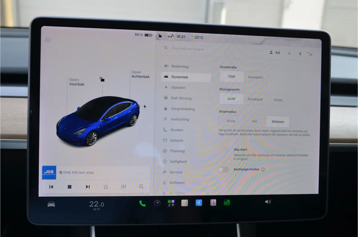 Standard RWD Plus 60 kWh LFP accu, Trekhaak (1.00kg), 19" Alu, AutoPilot3.0