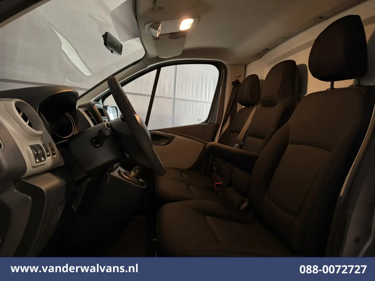 1.6 dCi L1H1 Airco | Cruisecontrol | Trekhaak | Parkeersensoren Bijrijdersbank