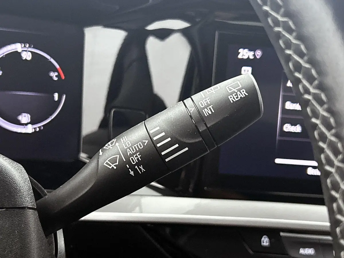 1.2 Turbo Elegance | Camera | Apple Carplay/Android Auto | Cruise Control | Stoel/Stuurverwarming | Dodehoek detectie | Navigatie