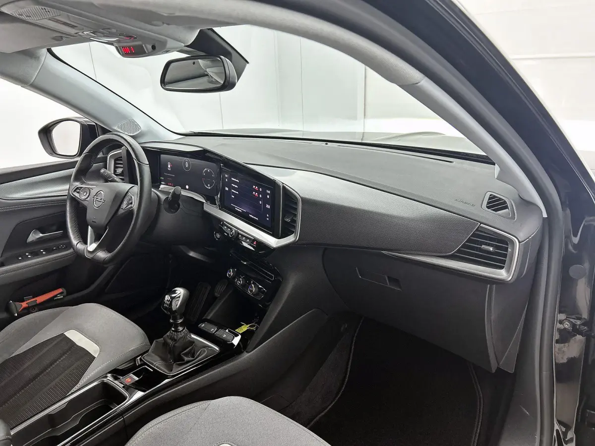 1.2 Turbo Elegance | Camera | Apple Carplay/Android Auto | Cruise Control | Stoel/Stuurverwarming | Dodehoek detectie | Navigatie