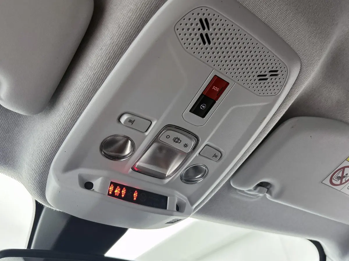 1.2 Turbo Elegance | Camera | Apple Carplay/Android Auto | Cruise Control | Stoel/Stuurverwarming | Dodehoek detectie | Navigatie