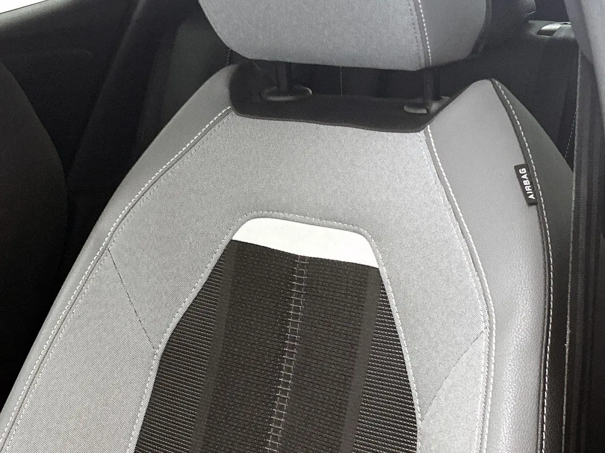 1.2 Turbo Elegance | Camera | Apple Carplay/Android Auto | Cruise Control | Stoel/Stuurverwarming | Dodehoek detectie | Navigatie