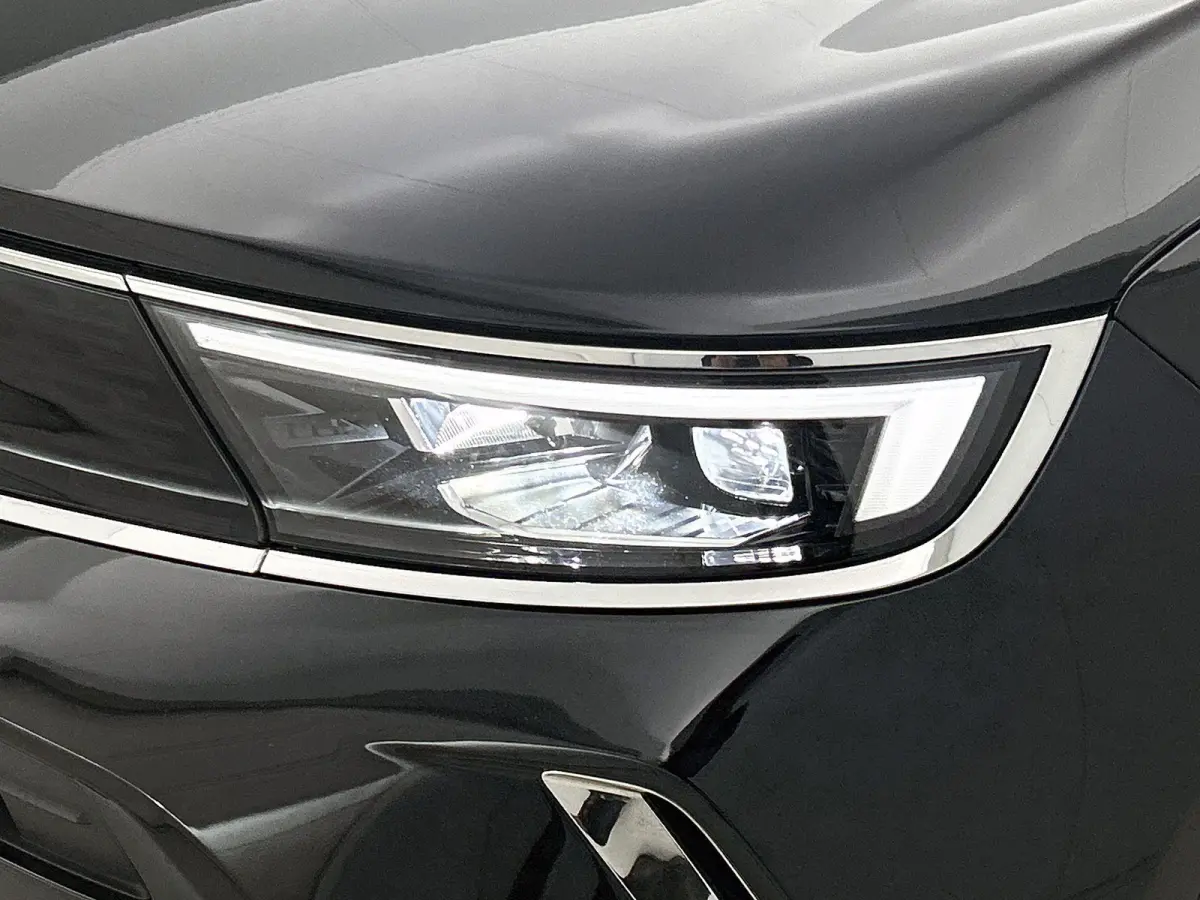 1.2 Turbo Elegance | Camera | Apple Carplay/Android Auto | Cruise Control | Stoel/Stuurverwarming | Dodehoek detectie | Navigatie