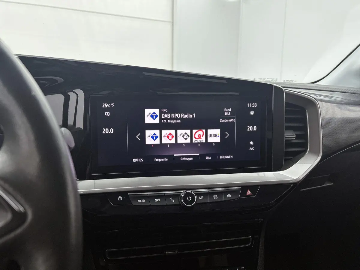 1.2 Turbo Elegance | Camera | Apple Carplay/Android Auto | Cruise Control | Stoel/Stuurverwarming | Dodehoek detectie | Navigatie