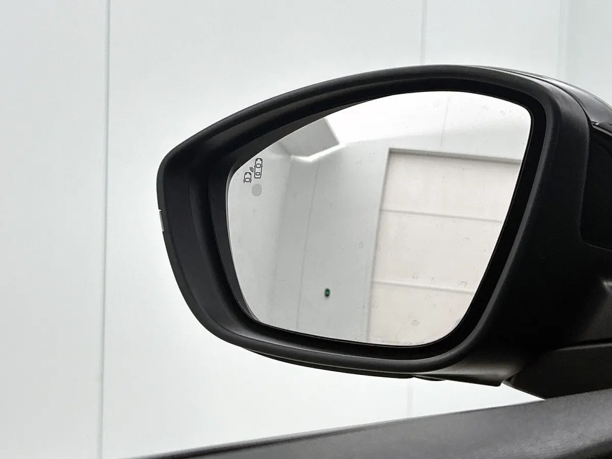 1.2 Turbo Elegance | Camera | Apple Carplay/Android Auto | Cruise Control | Stoel/Stuurverwarming | Dodehoek detectie | Navigatie