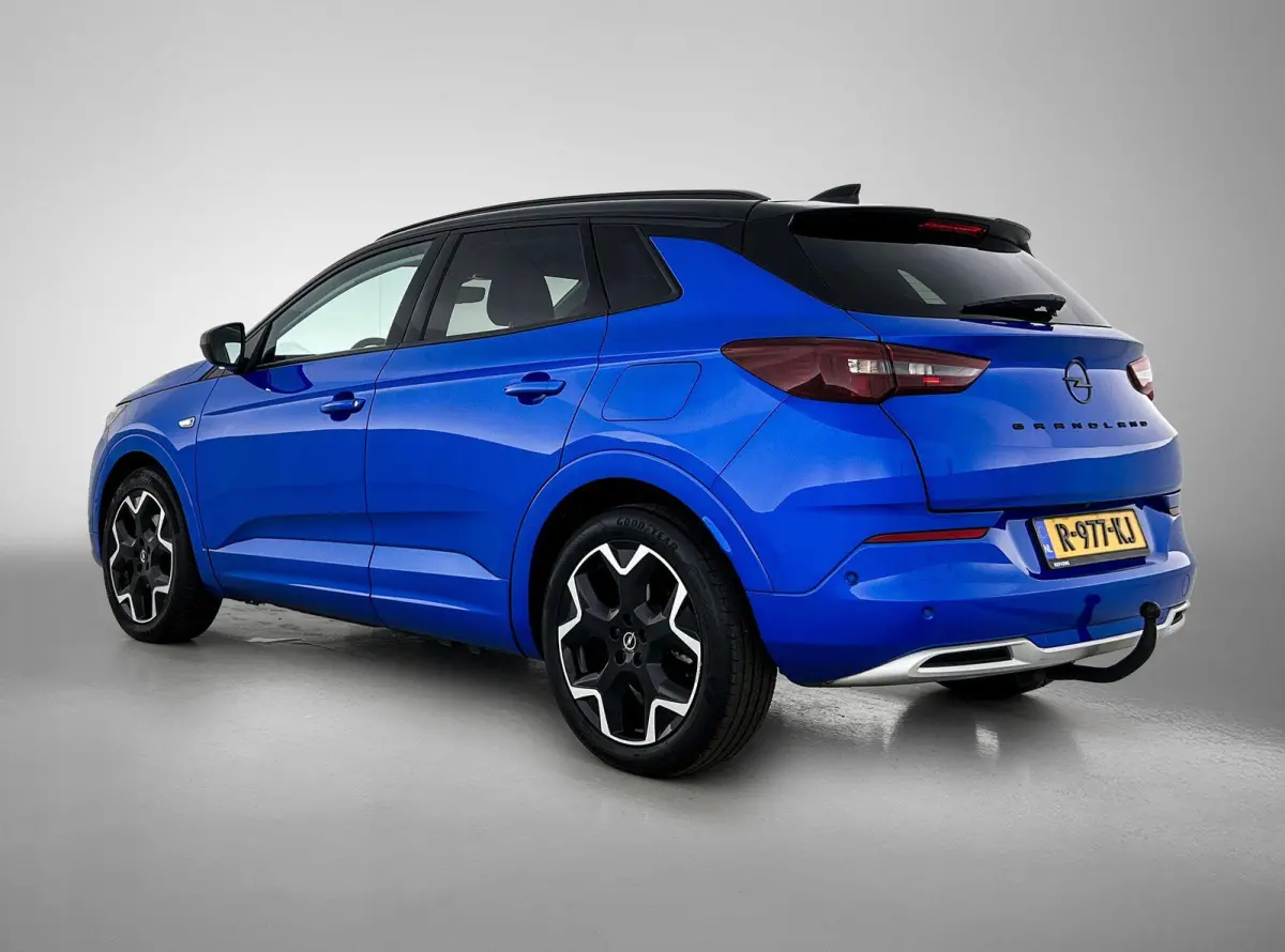 1.6 Turbo Plug-In Hybrid Ultimate 225pk Automaat | Trekhaak | Leder | Keyless | Camera | Cruise Control Adaptief | Apple Carplay/Android Auto | Dodehoek Detectie | Stoelverwarming en -verkoe