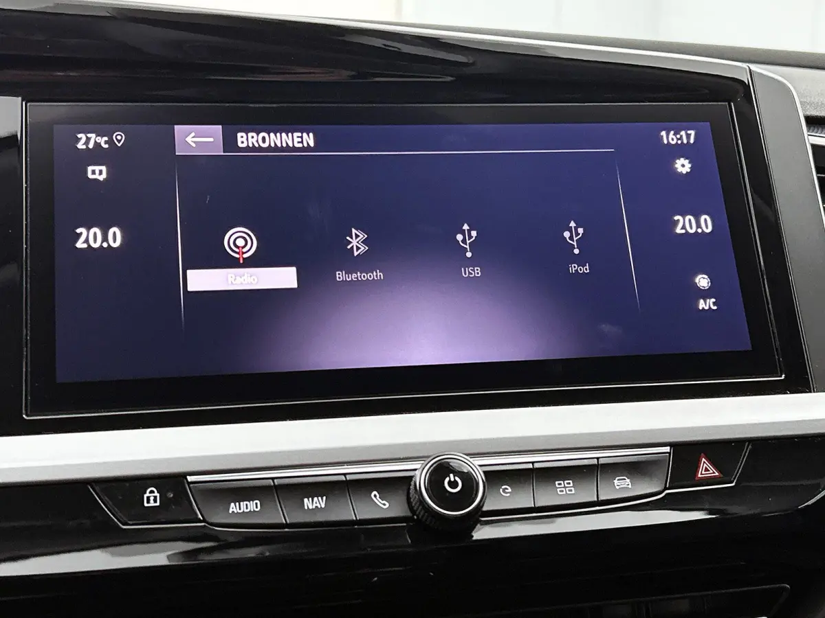 1.6 Turbo Plug-In Hybrid Ultimate 225pk Automaat | Trekhaak | Leder | Keyless | Camera | Cruise Control Adaptief | Apple Carplay/Android Auto | Dodehoek Detectie | Stoelverwarming en -verkoe