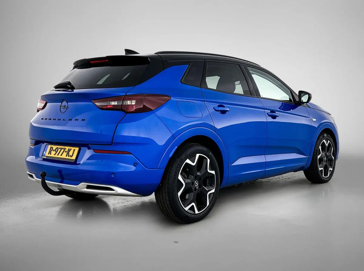 1.6 Turbo Plug-In Hybrid Ultimate 225pk Automaat | Trekhaak | Leder | Keyless | Camera | Cruise Control Adaptief | Apple Carplay/Android Auto | Dodehoek Detectie | Stoelverwarming en -verkoe