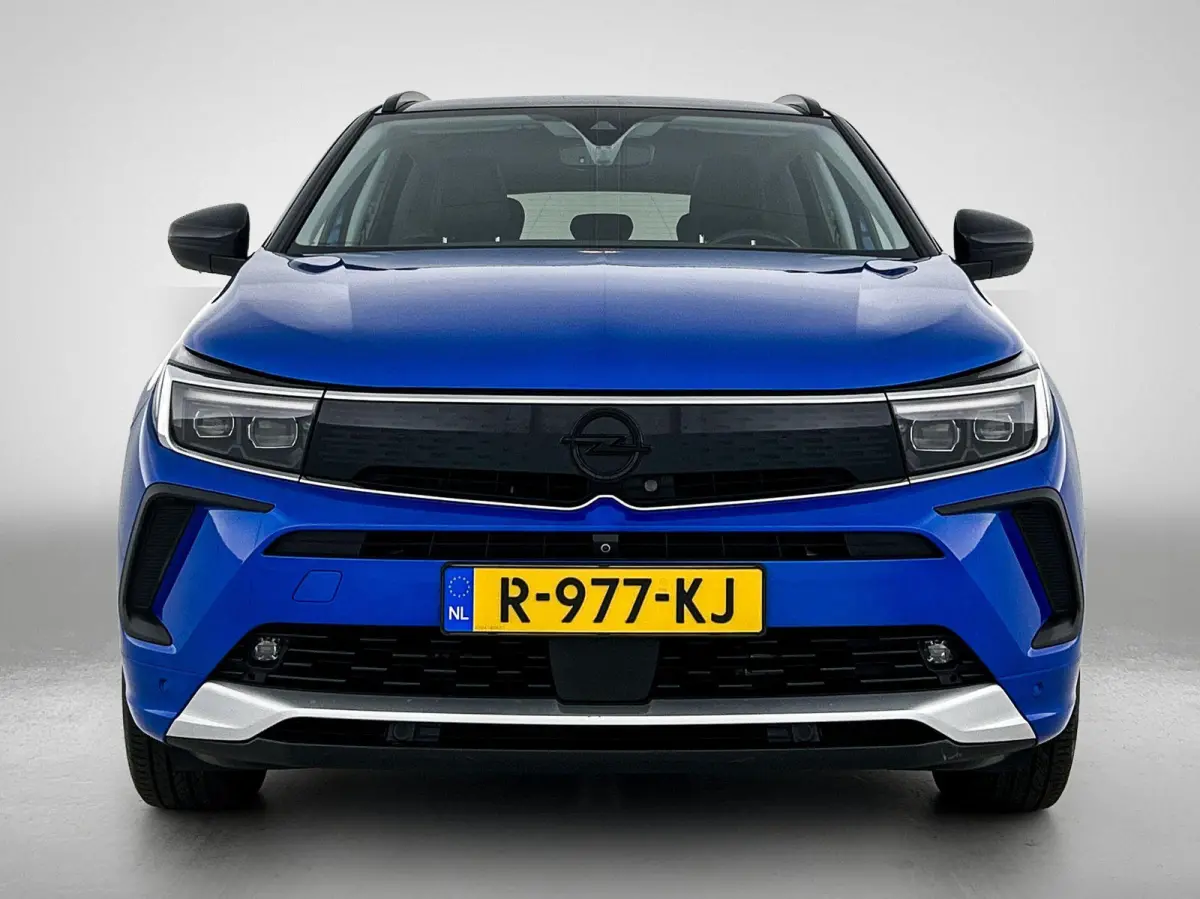 1.6 Turbo Plug-In Hybrid Ultimate 225pk Automaat | Trekhaak | Leder | Keyless | Camera | Cruise Control Adaptief | Apple Carplay/Android Auto | Dodehoek Detectie | Stoelverwarming en -verkoe