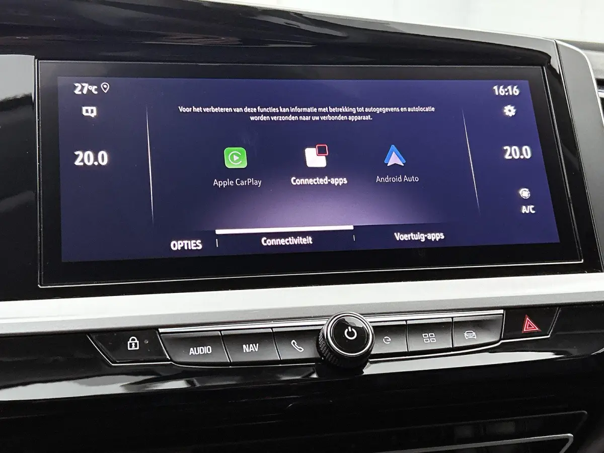1.6 Turbo Plug-In Hybrid Ultimate 225pk Automaat | Trekhaak | Leder | Keyless | Camera | Cruise Control Adaptief | Apple Carplay/Android Auto | Dodehoek Detectie | Stoelverwarming en -verkoe