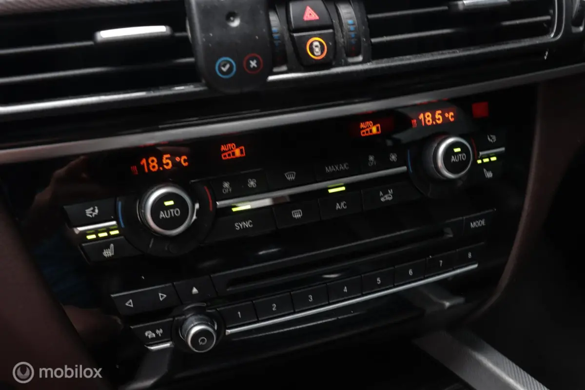 xDrive25d |M-Sport|HUD|Trekhaak|Camera|Comfortstoelen