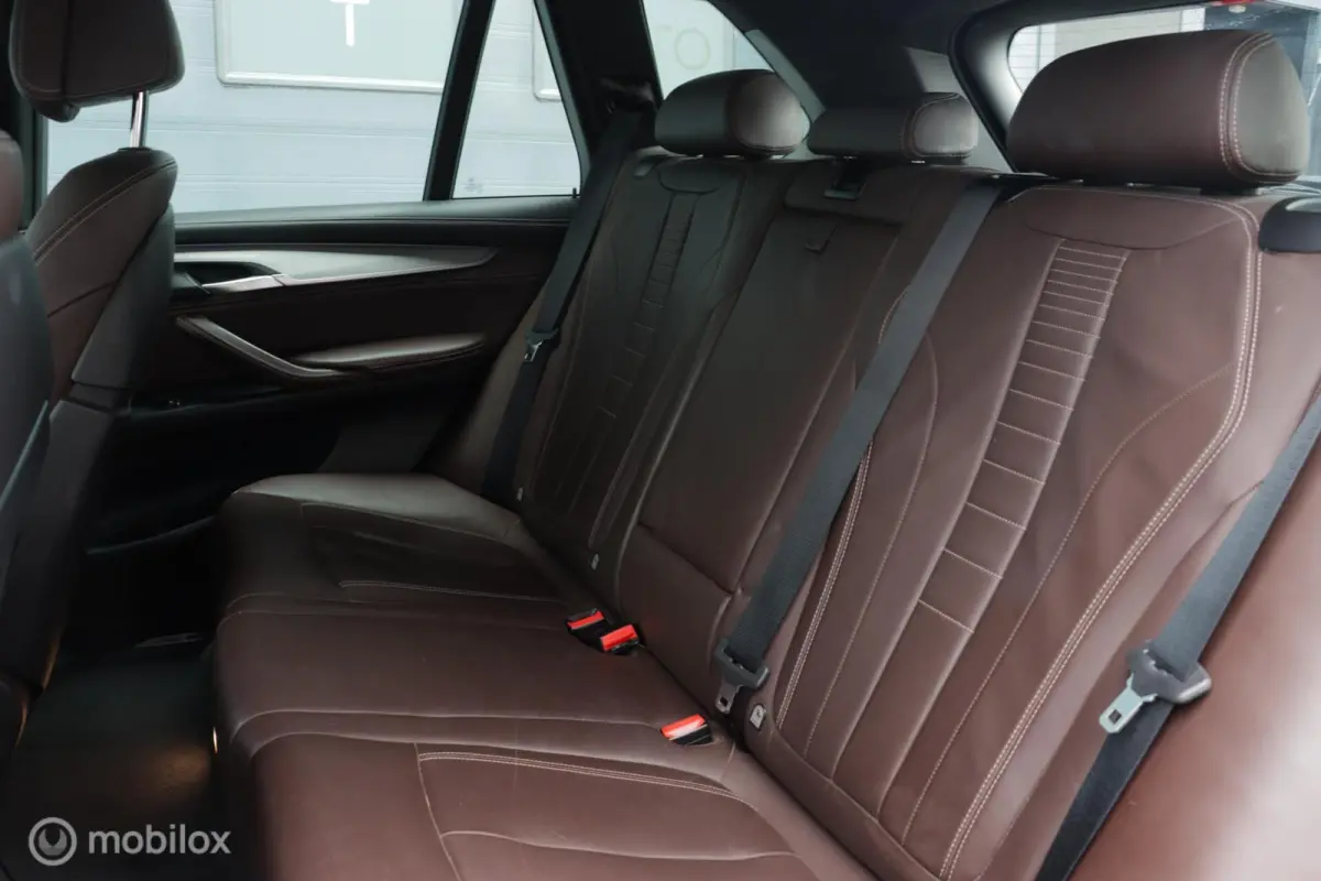xDrive25d |M-Sport|HUD|Trekhaak|Camera|Comfortstoelen|
