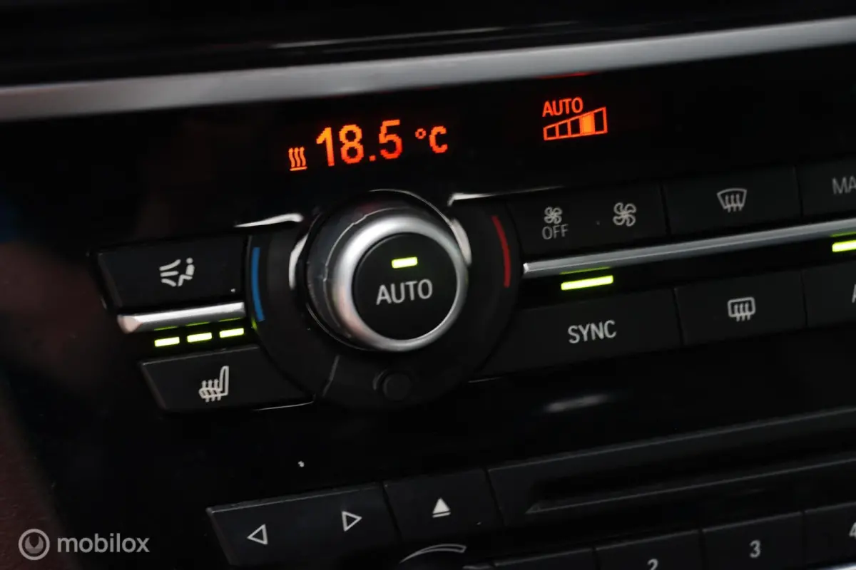 xDrive25d |M-Sport|HUD|Trekhaak|Camera|Comfortstoelen