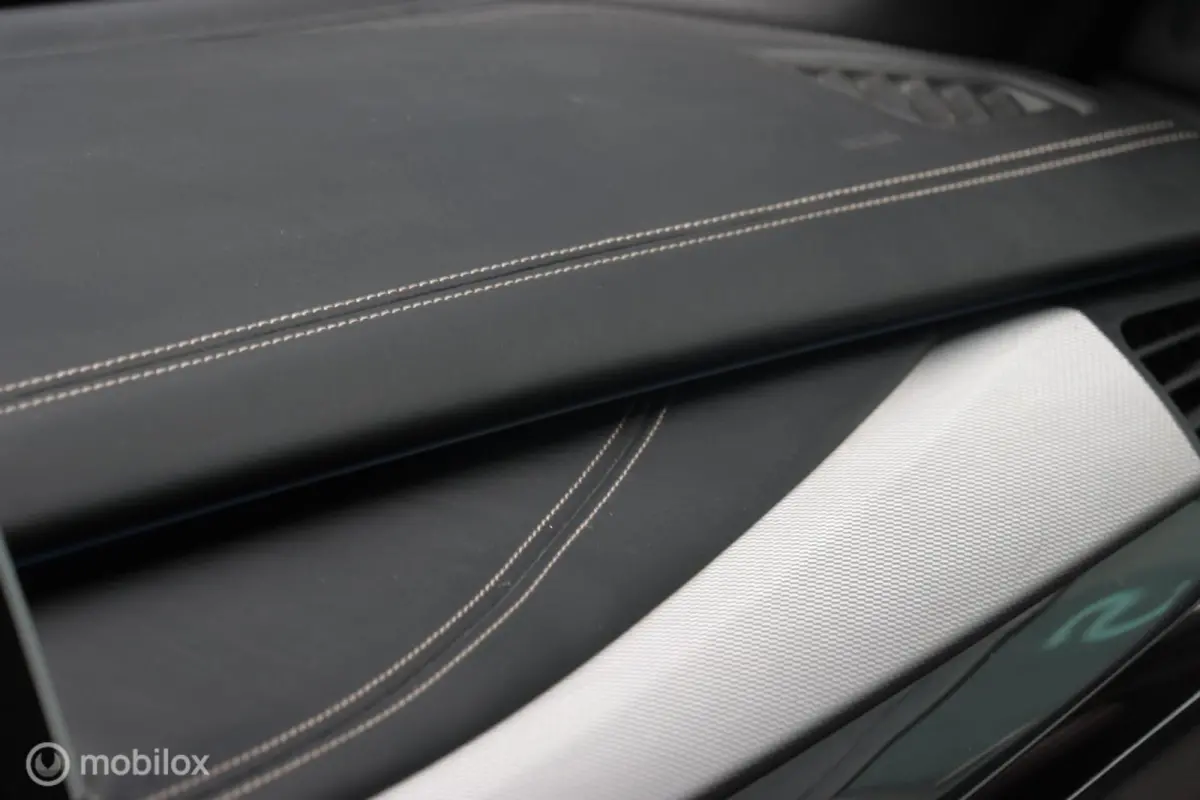 xDrive25d |M-Sport|HUD|Trekhaak|Camera|Comfortstoelen