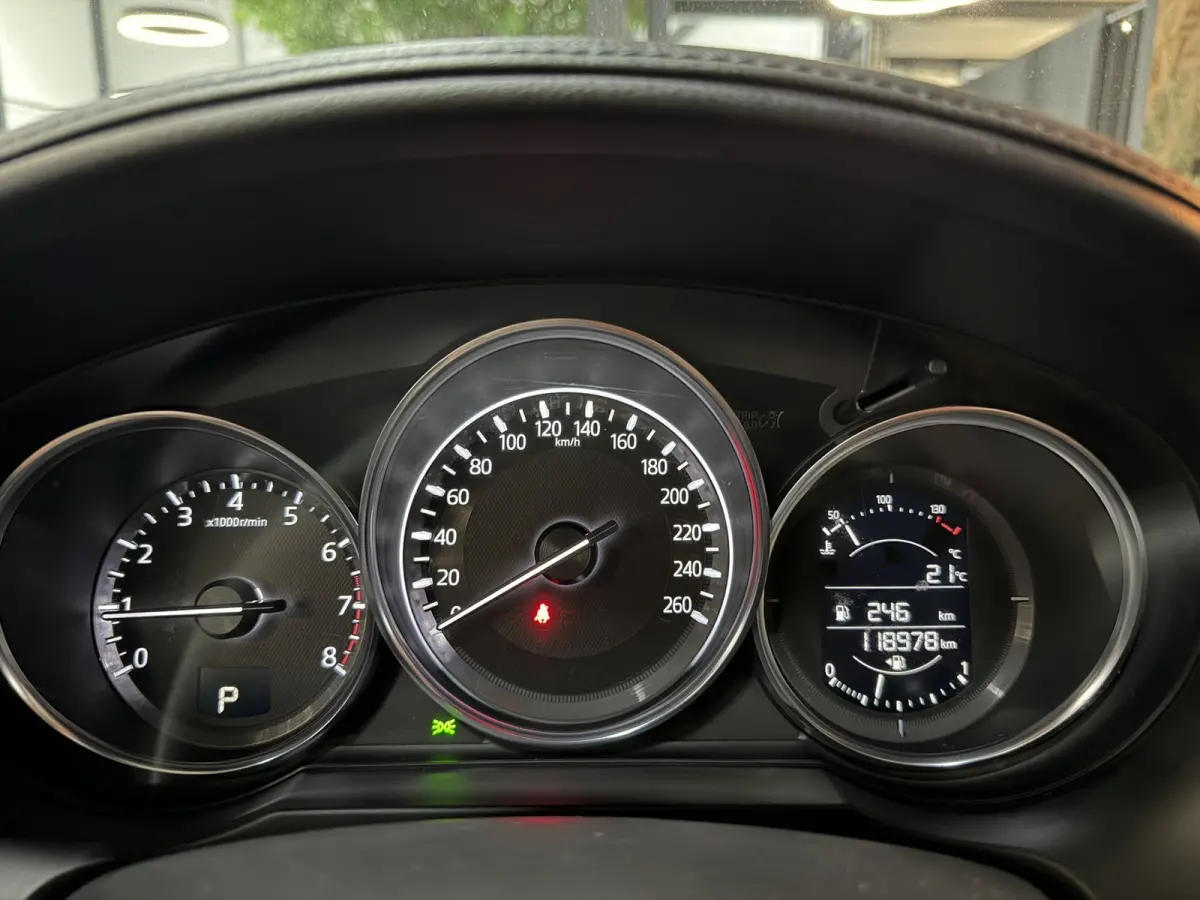 2.0 SkyActiv-G 165 Skylease+|Keyless|StoelVW|Navi|Cruise|PDC|LED|17" Velgen|Rijklaar