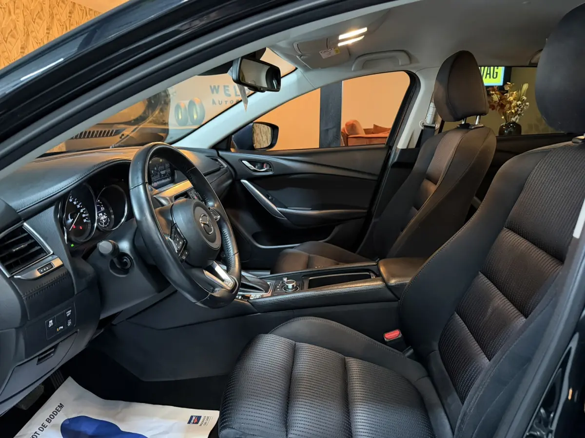 2.0 SkyActiv-G 165 Skylease+|Keyless|StoelVW|Navi|Cruise|PDC|LED|17" Velgen|Rijklaar