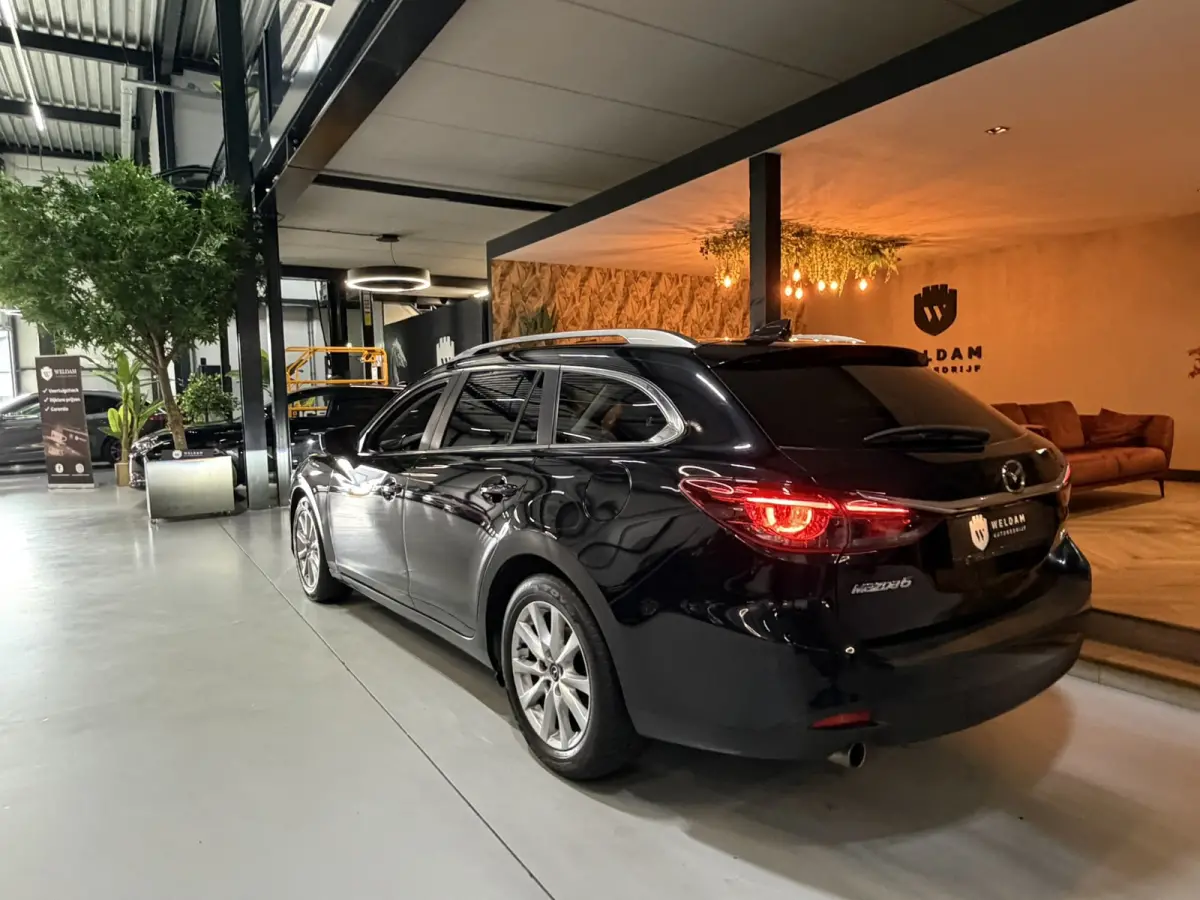 2.0 SkyActiv-G 165 Skylease+|Keyless|StoelVW|Navi|Cruise|PDC|LED|17" Velgen|Rijklaar