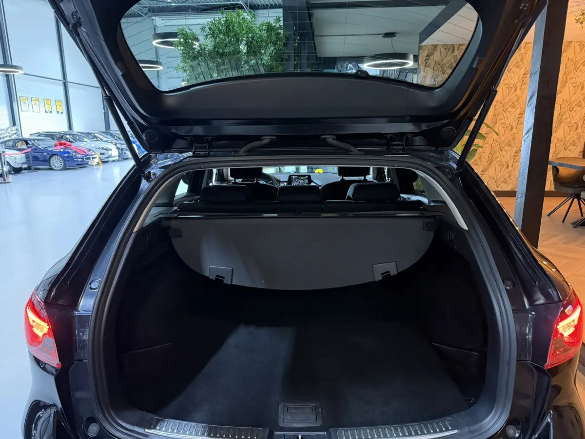 2.0 SkyActiv-G 165 Skylease+|Keyless|StoelVW|Navi|Cruise|PDC|LED|17" Velgen|Rijklaar