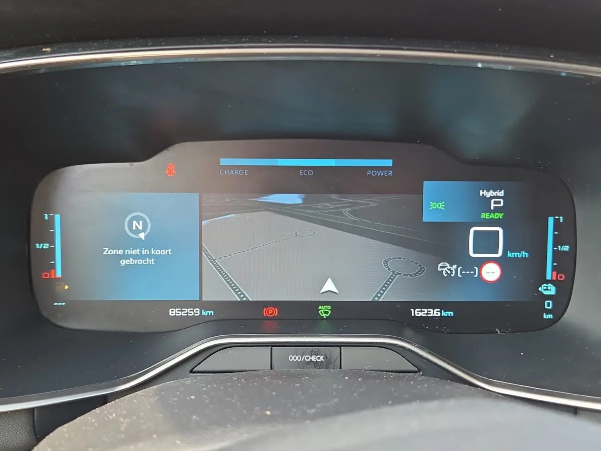1.6 Plug-in Hybrid 225 Business Plus Panoramadak | Trekhaak | Elektrische stoelverstelling + memory | Voor en achter camera | Voorstoelen verwarmd
