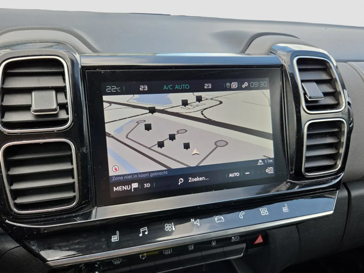 1.6 Plug-in Hybrid 225 Business Plus Panoramadak | Trekhaak | Elektrische stoelverstelling + memory | Voor en achter camera | Voorstoelen verwarmd