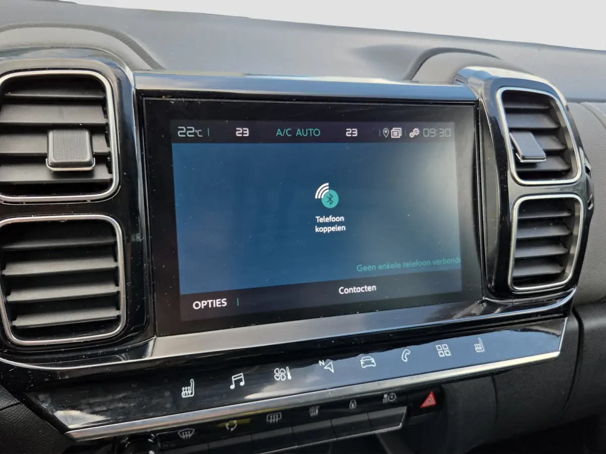 1.6 Plug-in Hybrid 225 Business Plus Panoramadak | Trekhaak | Elektrische stoelverstelling + memory | Voor en achter camera | Voorstoelen verwarmd