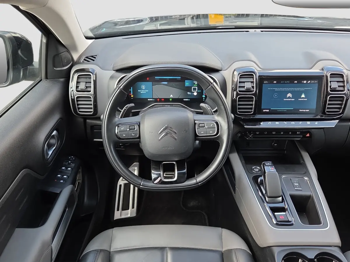 1.6 Plug-in Hybrid 225 Business Plus Panoramadak | Trekhaak | Elektrische stoelverstelling + memory | Voor en achter camera | Voorstoelen verwarmd