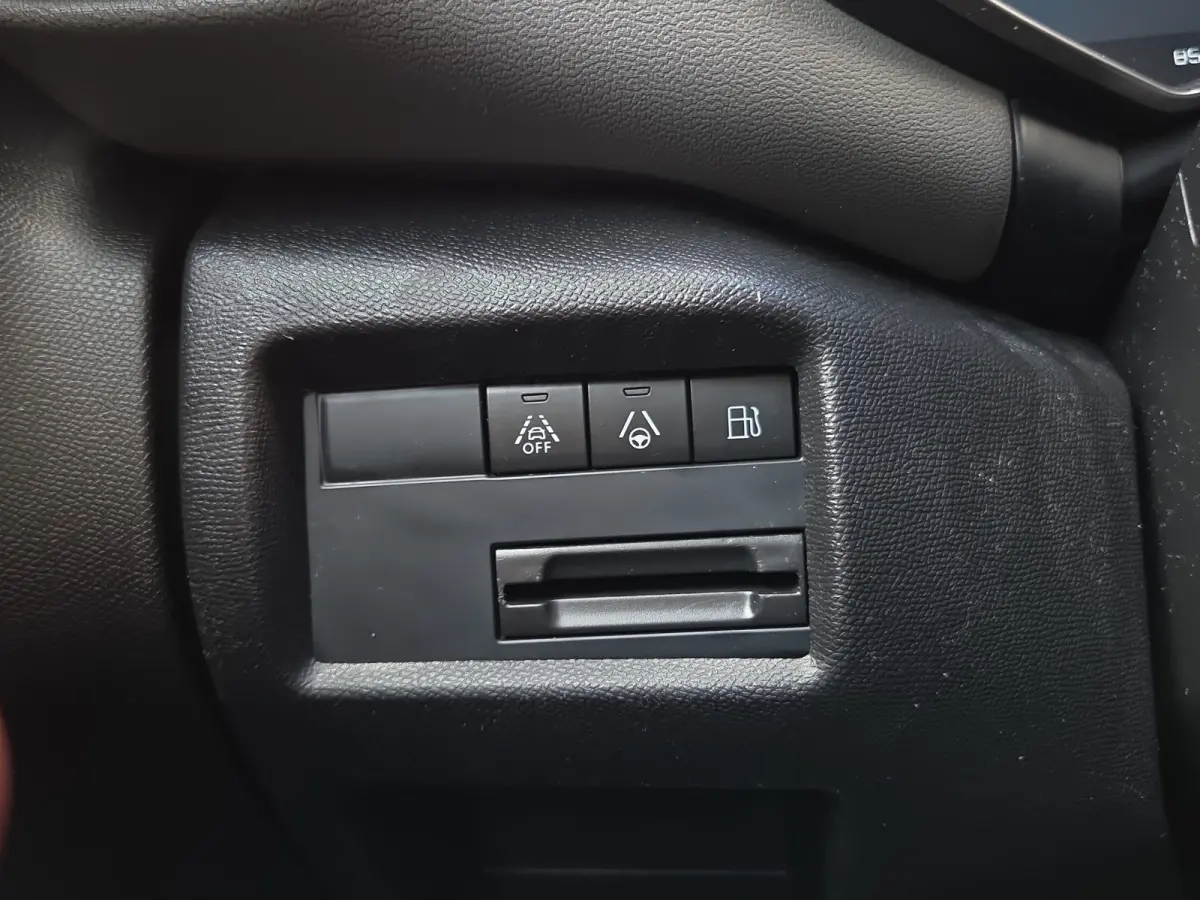 1.6 Plug-in Hybrid 225 Business Plus Panoramadak | Trekhaak | Elektrische stoelverstelling + memory | Voor en achter camera | Voorstoelen verwarmd