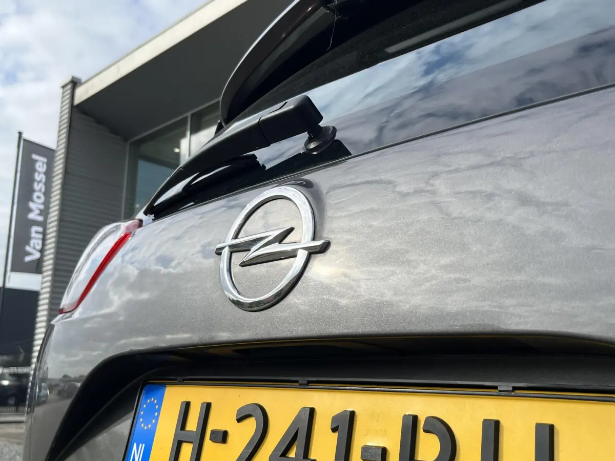 1.2 Turbo Innovation | Automaat | Climate Control | Cruise Control | Trekhaak | Parkeersensoren Achter | Navigatie | Apple Carplay/ Android Auto |