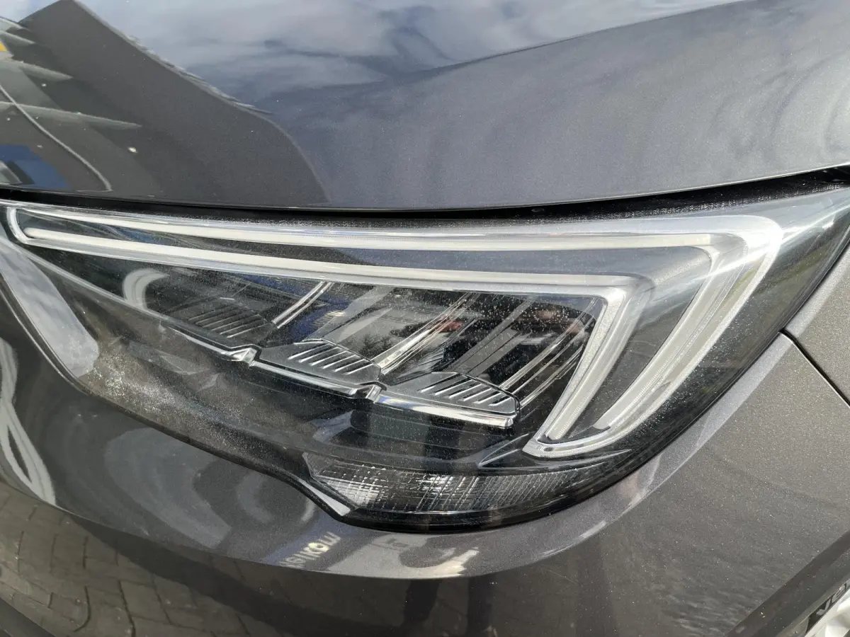 1.2 Turbo Innovation | Automaat | Climate Control | Cruise Control | Trekhaak | Parkeersensoren Achter | Navigatie | Apple Carplay/ Android Auto |