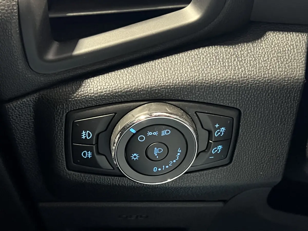 1.0 EcoBoost Trend Ultimate | Navigatie/Android/Apple Carplay | LM Velgen 16" | Cruise Control | PDC Achter | Airco |
