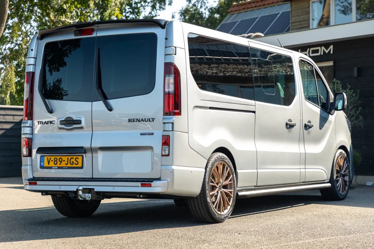2.0 Blue dCi EDC 170 T29 L2H1 Extra Dubbele Cabine I Automaat I 19 Inch I Spoilerset I Trekhaak I Camera I Nieuw