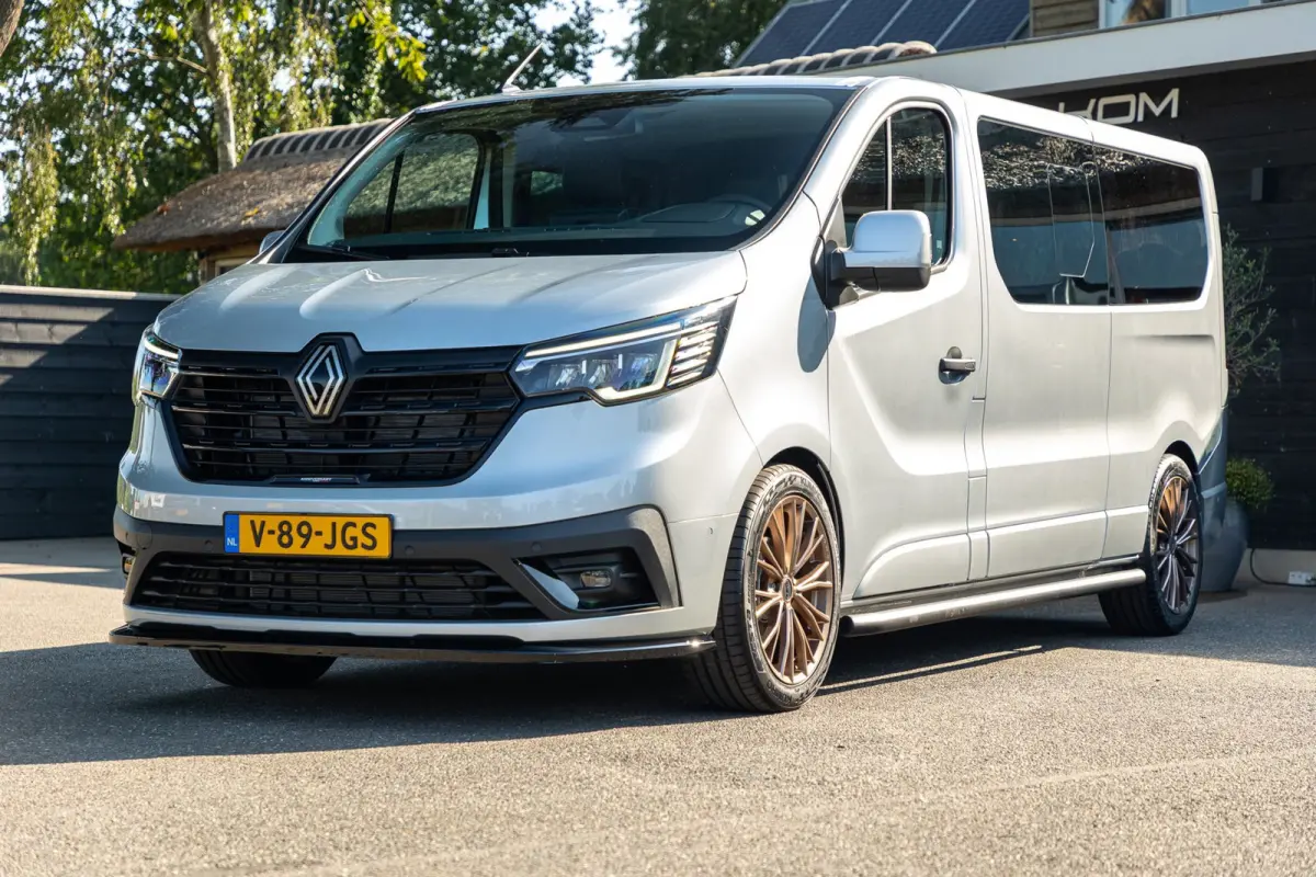 2.0 Blue dCi EDC 170 T29 L2H1 Extra Dubbele Cabine I Automaat I 19 Inch I Spoilerset I Trekhaak I Camera I Nieuw