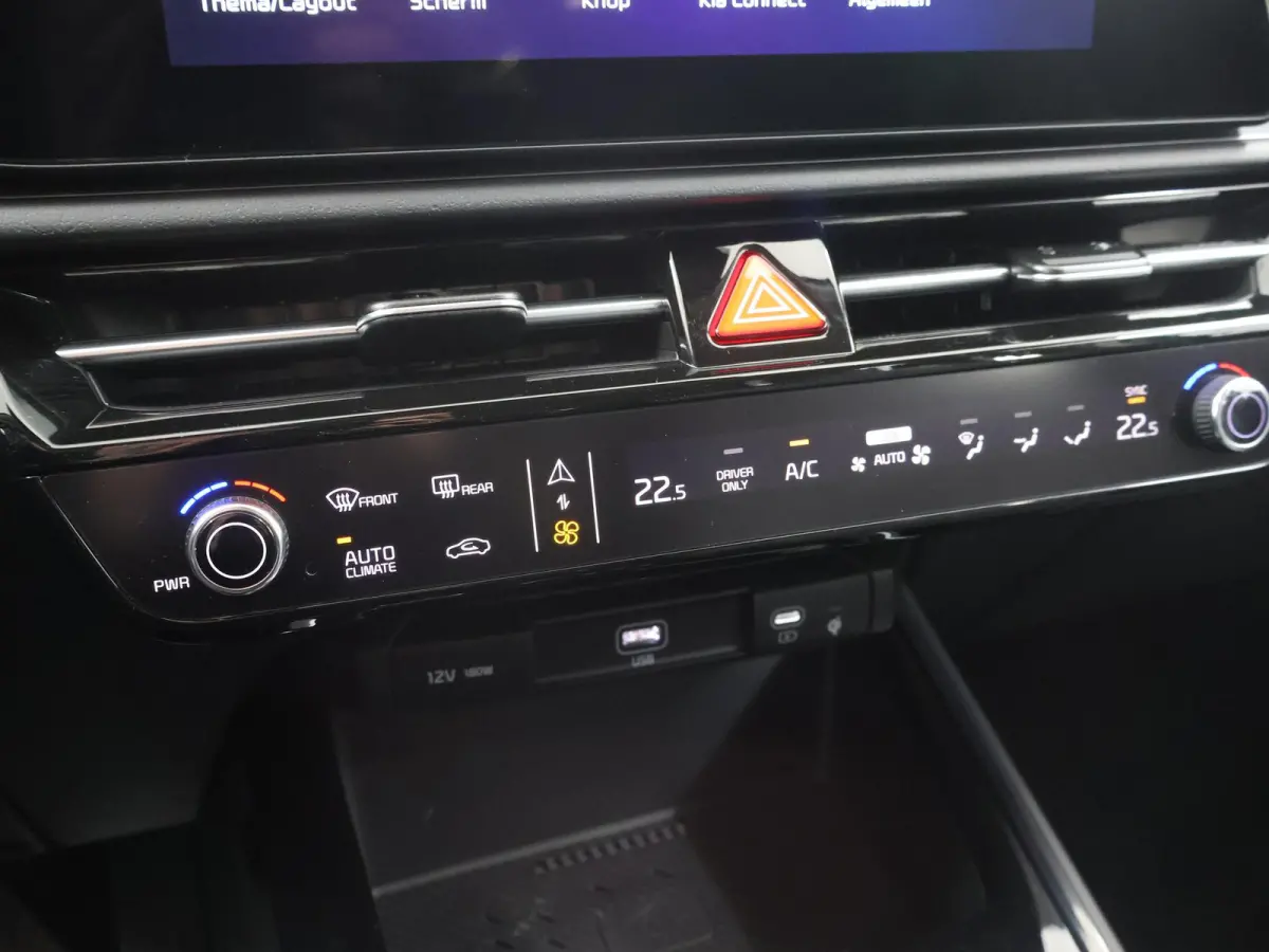 1.6 GDi PHEV DynamicPlusLine Edition | 18” lichtmetalen velgen | Elektrisch verstelbare bestuurdersstoel | Stoel/Stuurwielverwarming | LED Koplampen | Elektrisch bedienbare achterklep |