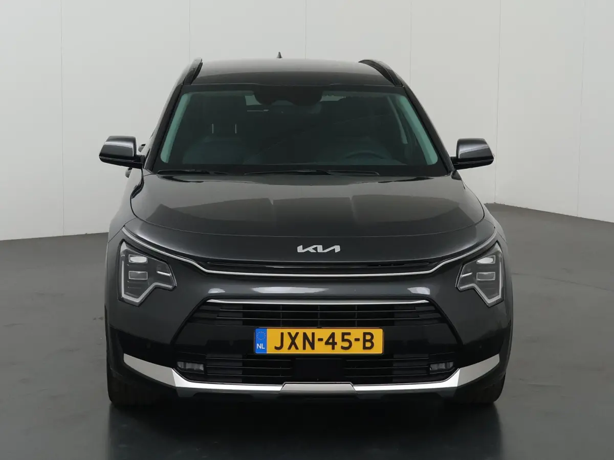 1.6 GDi PHEV DynamicPlusLine Edition | 18” lichtmetalen velgen | Elektrisch verstelbare bestuurdersstoel | Stoel/Stuurwielverwarming | LED Koplampen | Elektrisch bedienbare achterklep |