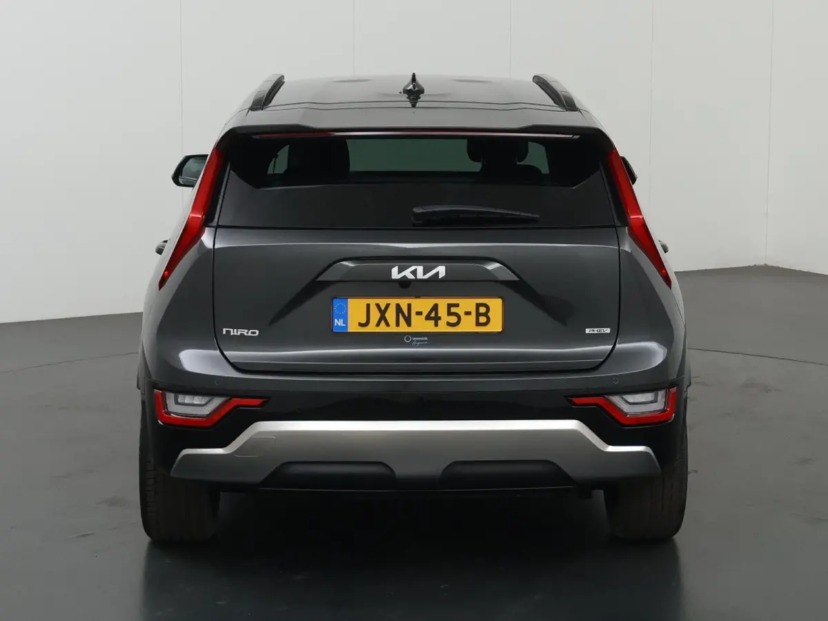 1.6 GDi PHEV DynamicPlusLine Edition | 18” lichtmetalen velgen | Elektrisch verstelbare bestuurdersstoel | Stoel/Stuurwielverwarming | LED Koplampen | Elektrisch bedienbare achterklep |