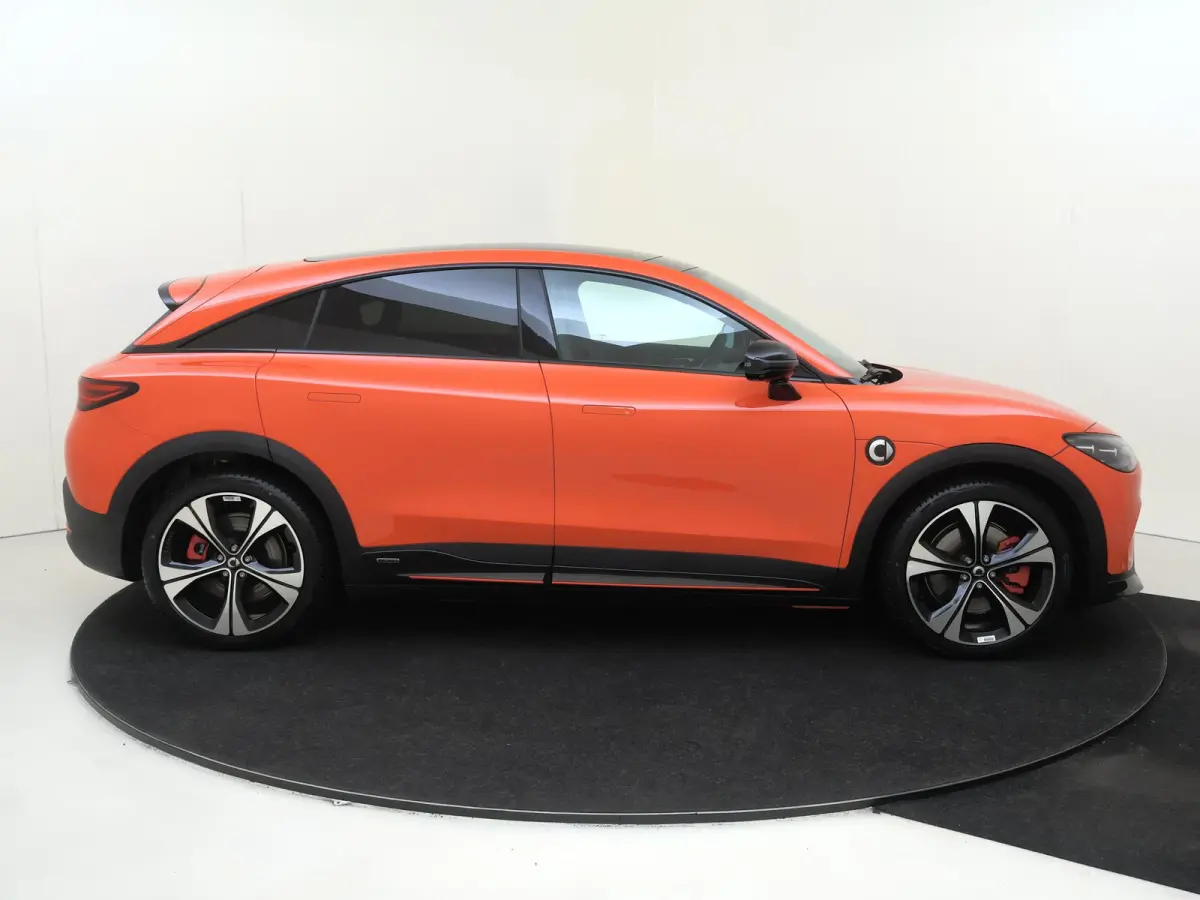 BRABUS / Stoelverwarming /  Halo Roof / 360°-camera / Easy entry / Frunk